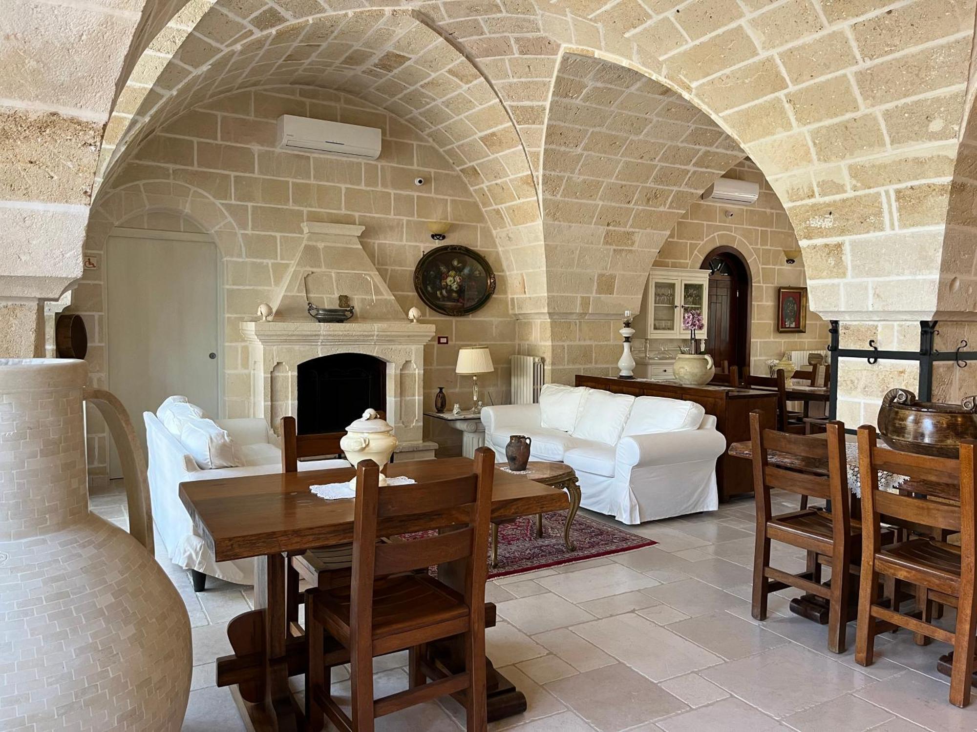 Masseria La Camardia Sava 외부 사진