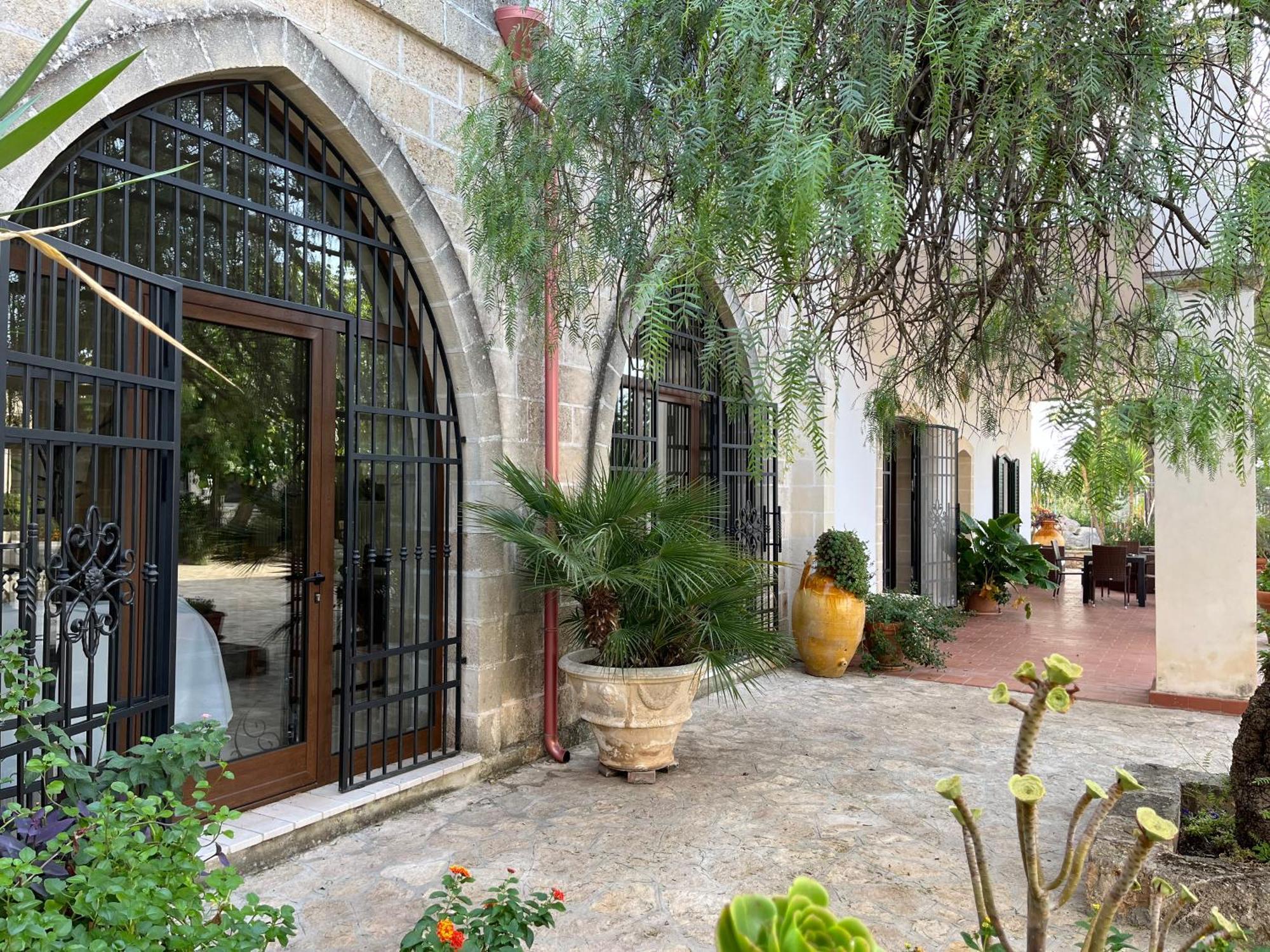 Masseria La Camardia Sava 외부 사진