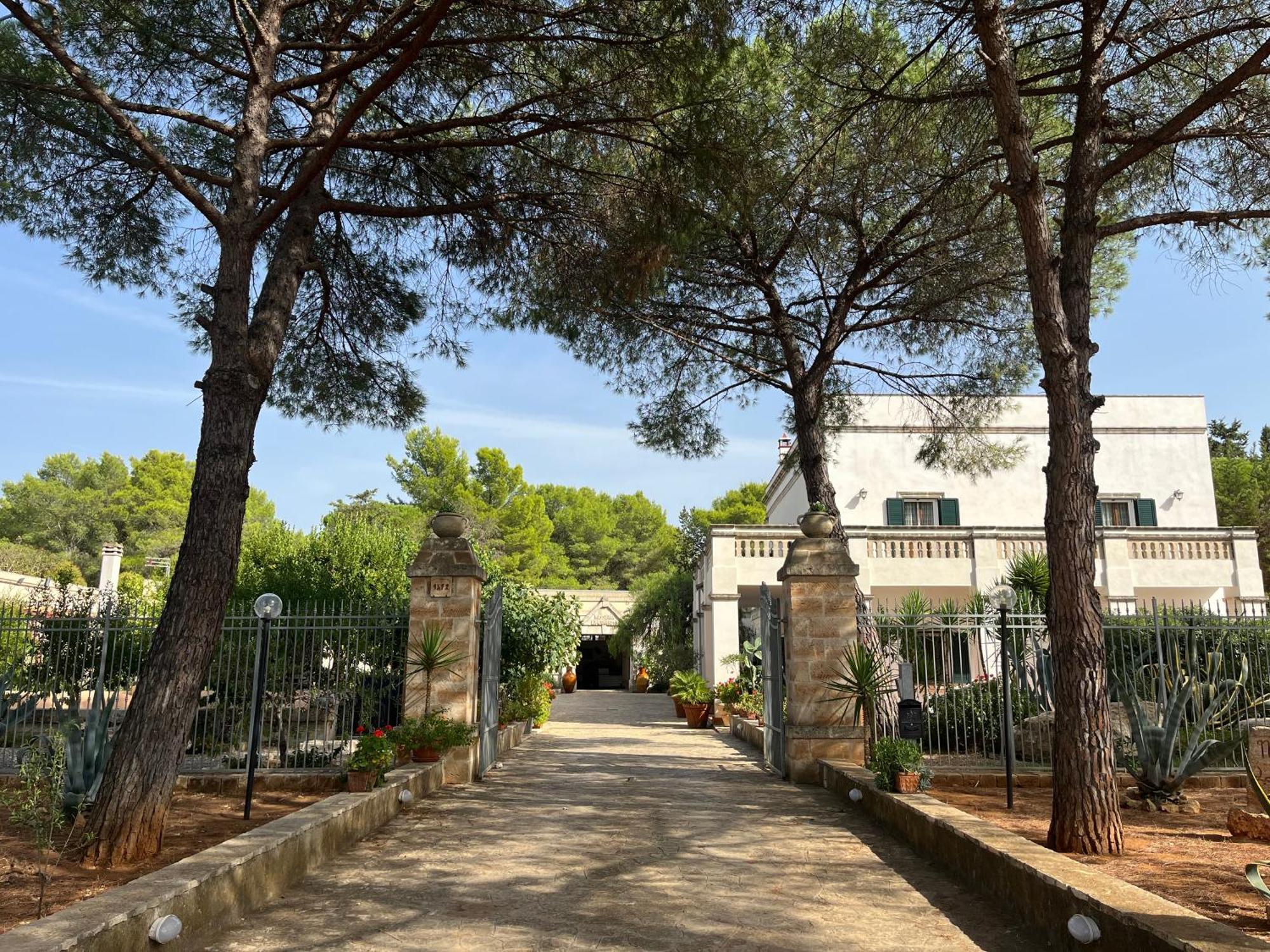 Masseria La Camardia Sava 외부 사진