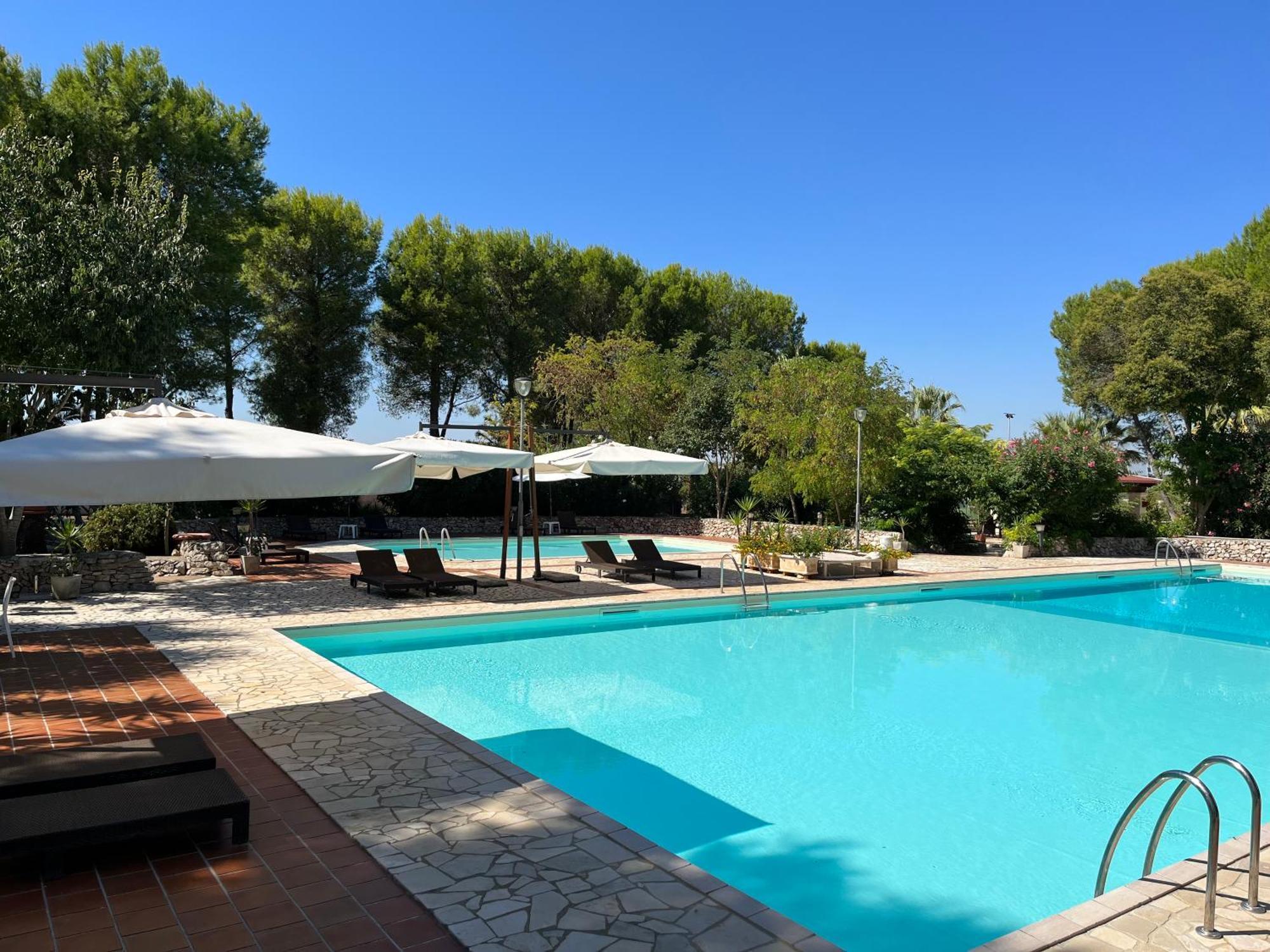 Masseria La Camardia Sava 외부 사진